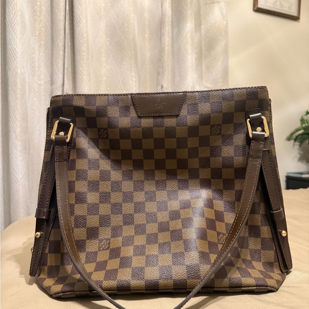 LV mono Inspired